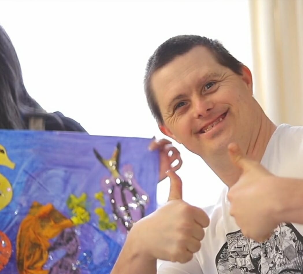 ThumbsUp_1049x948_acf_cropped